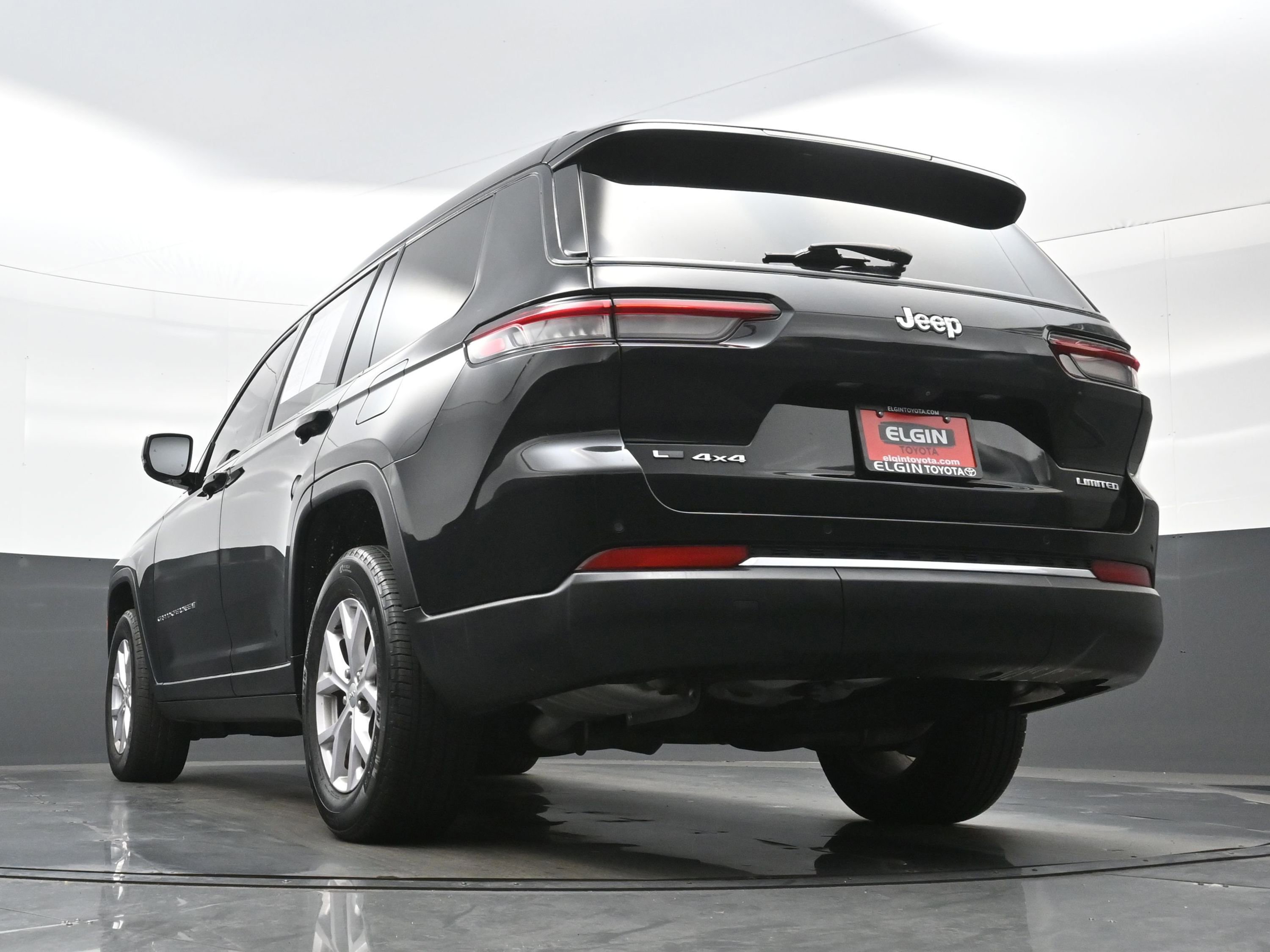Used 2022 Jeep Grand Cherokee L Limited AWD/4WD image 30