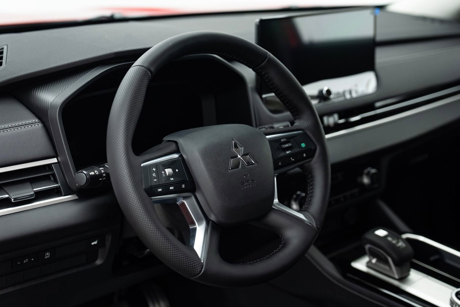 Used 2025 Mitsubishi Outlander SEL AWD/4WD image 12