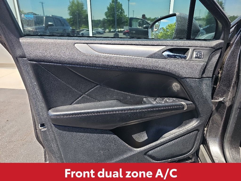 Used 2017 Lincoln MKC Premiere AWD/4WD image 6