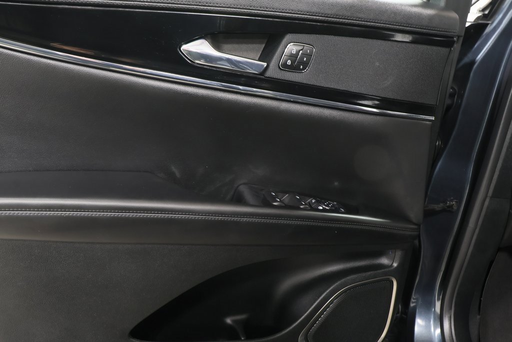 Used 2023 Lincoln Nautilus AWD w/ Premium Package image 22