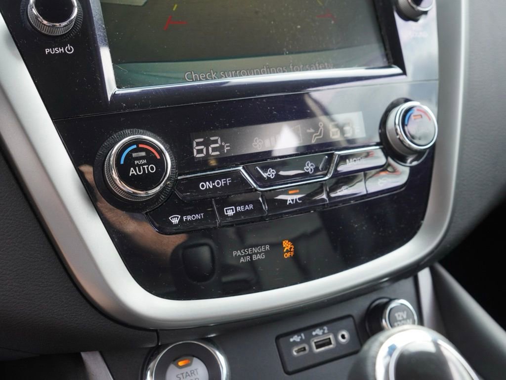 Used 2024 Nissan Murano SV w/ SV Midnight Edition Package image 12