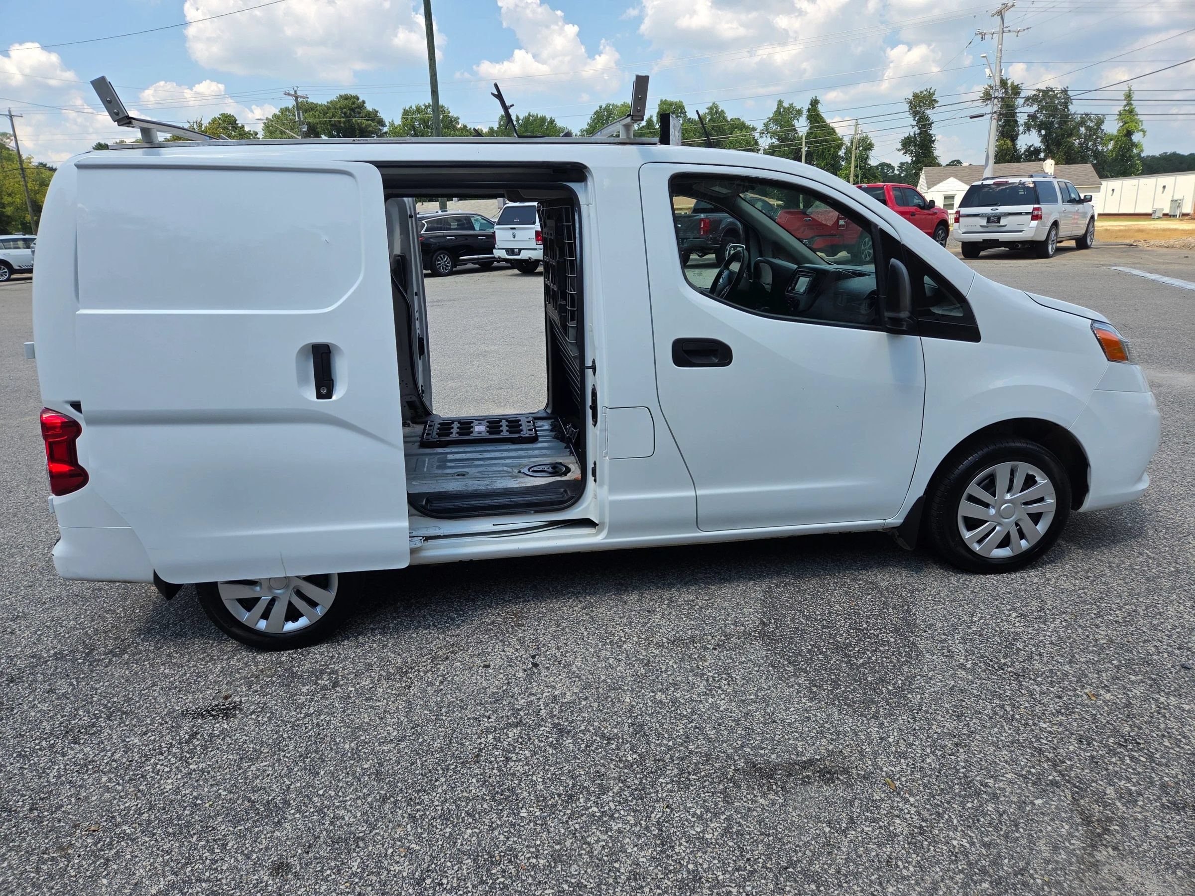 Used 2018 Nissan NV200 SV w/ Navigation Package FWD image 20