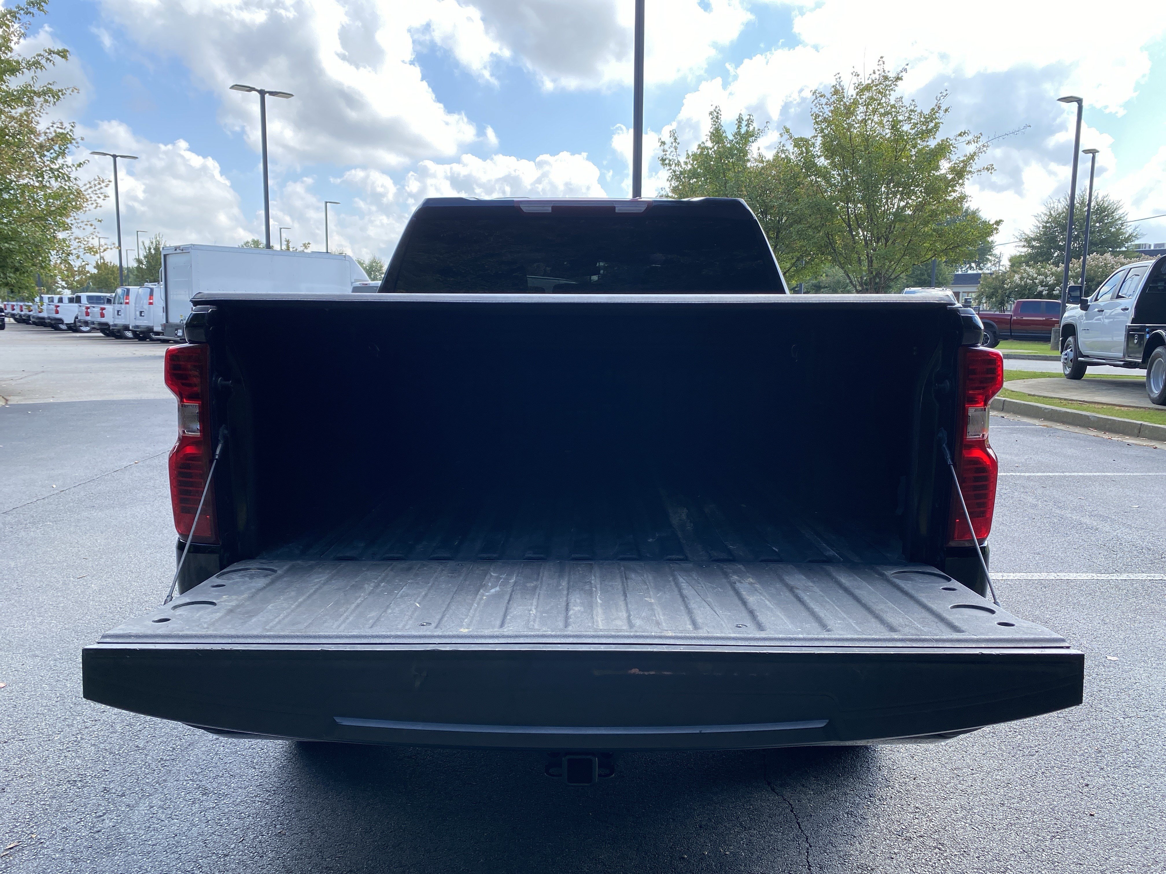 Used 2022 Chevrolet Silverado 1500 Custom AWD/4WD image 11