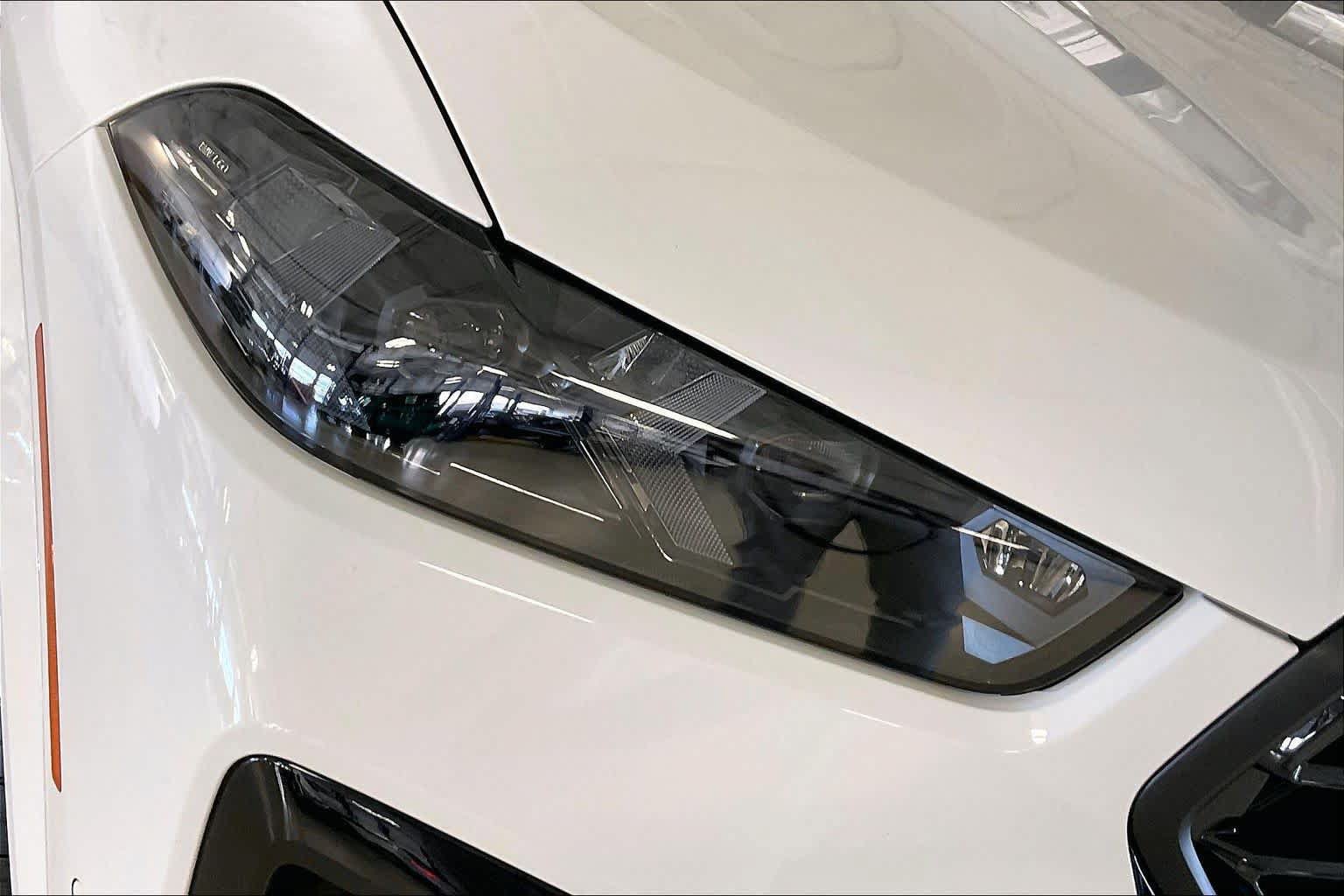 New 2026 BMW X5 M Competition w/ Executive Package AWD/4WD image 13