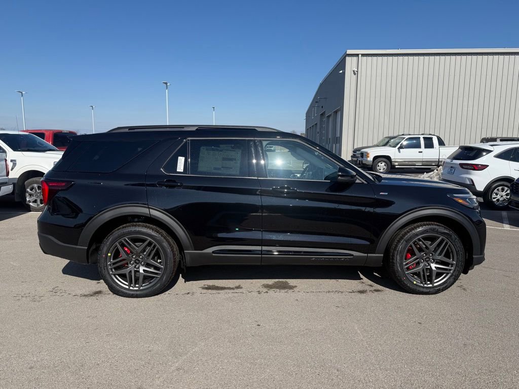 New 2026 Ford Explorer ST-Line w/ ST-Line Street Pack image 31