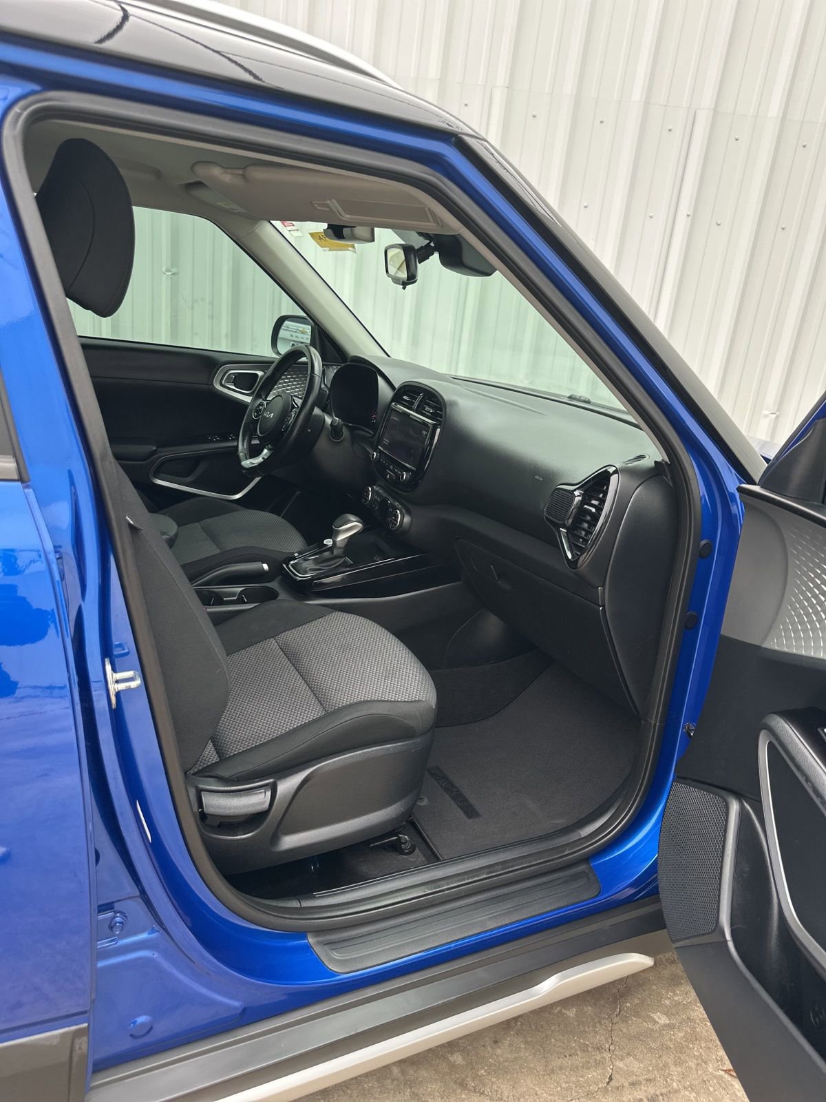 Used 2022 Kia Soul X-Line image 16