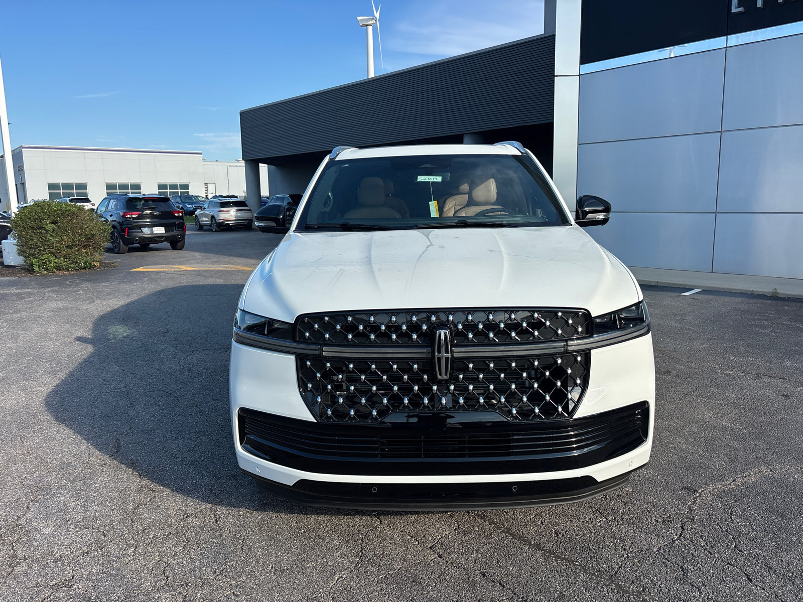 New 2027 Lincoln Navigator Black Label AWD/4WD image 2