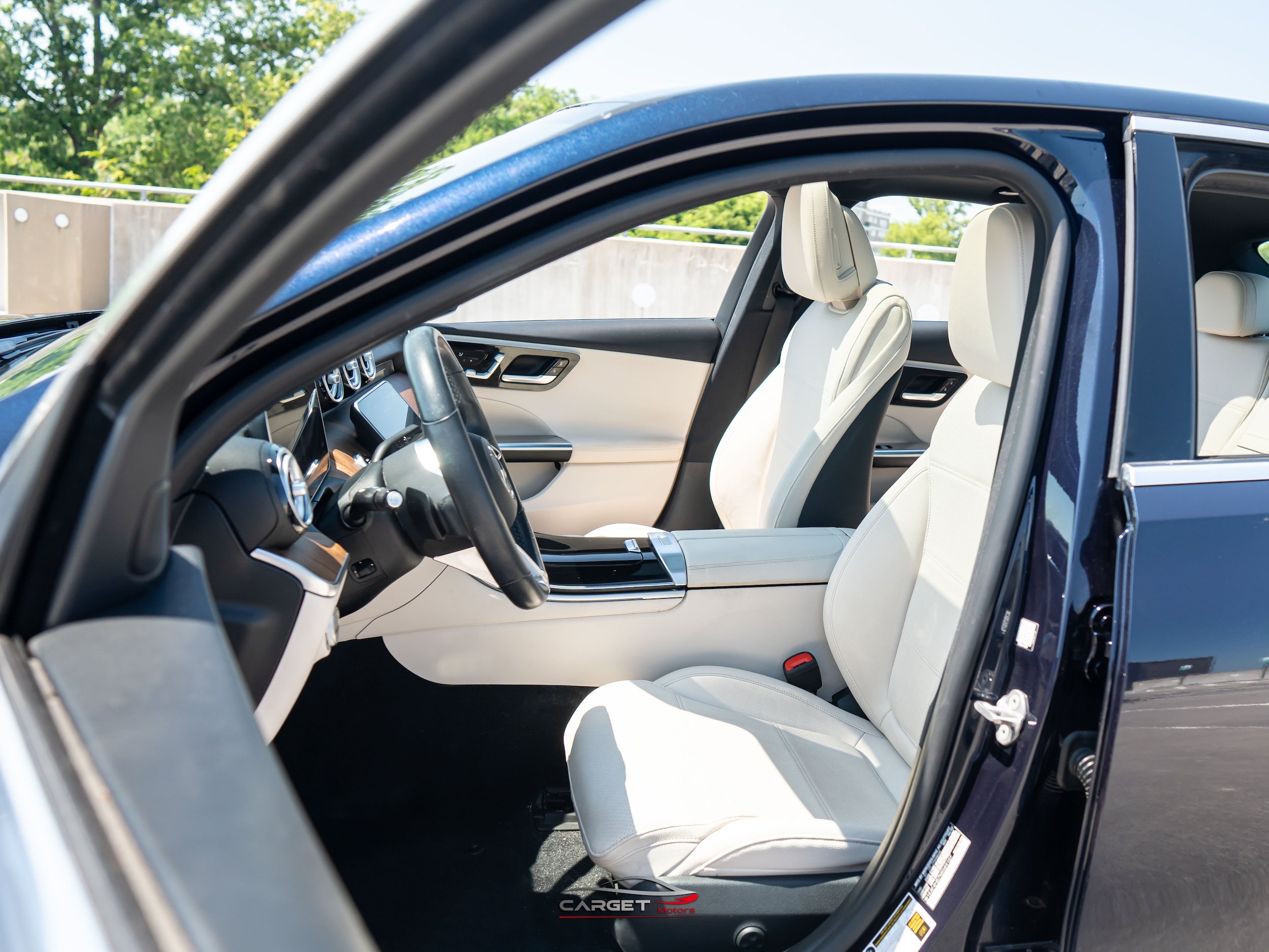 Used 2022 Mercedes-Benz C 300 4MATIC Sedan w/ Exclusive Trim Package image 16