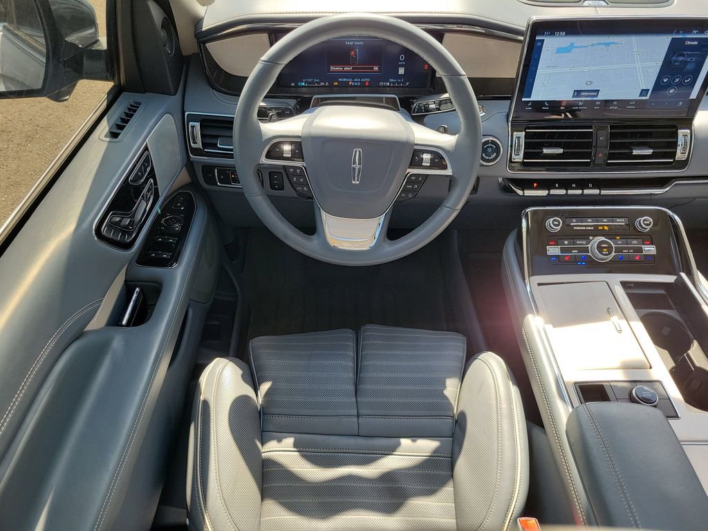Certified 2024 Lincoln Navigator L Black Label image 18
