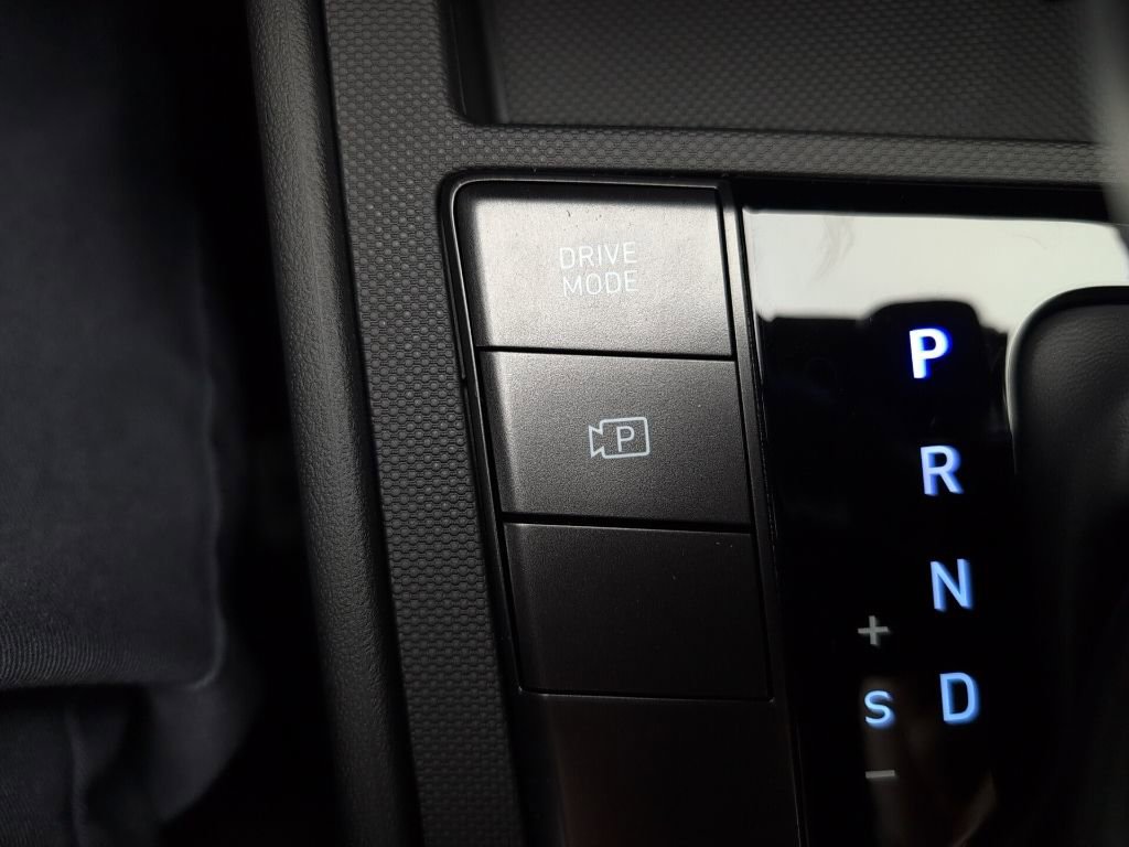 New 2026 Hyundai Elantra Sport image 17