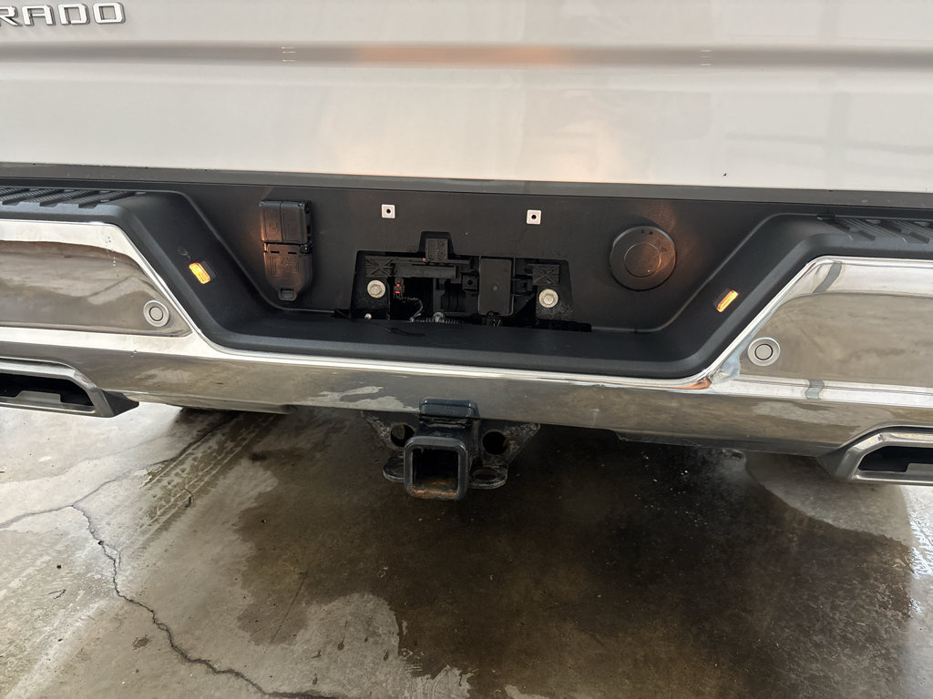Used 2024 Chevrolet Silverado 1500 LTZ AWD/4WD image 8