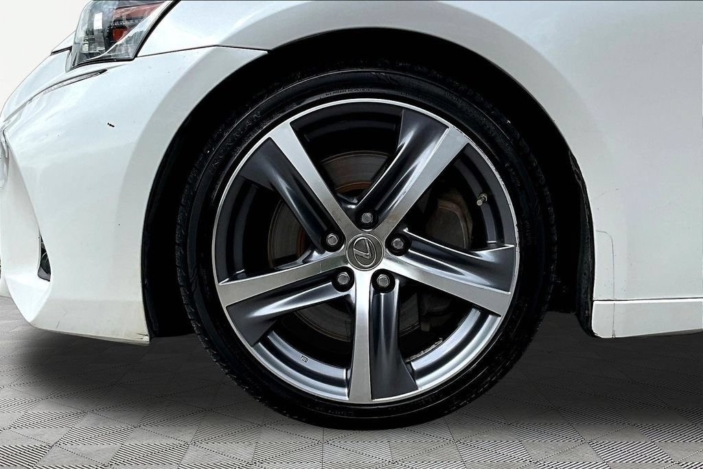 Used 2017 Lexus IS 300 AWD w/ Premium Package image 34