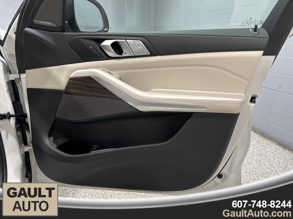 New 2026 BMW X7 xDrive40i image 18