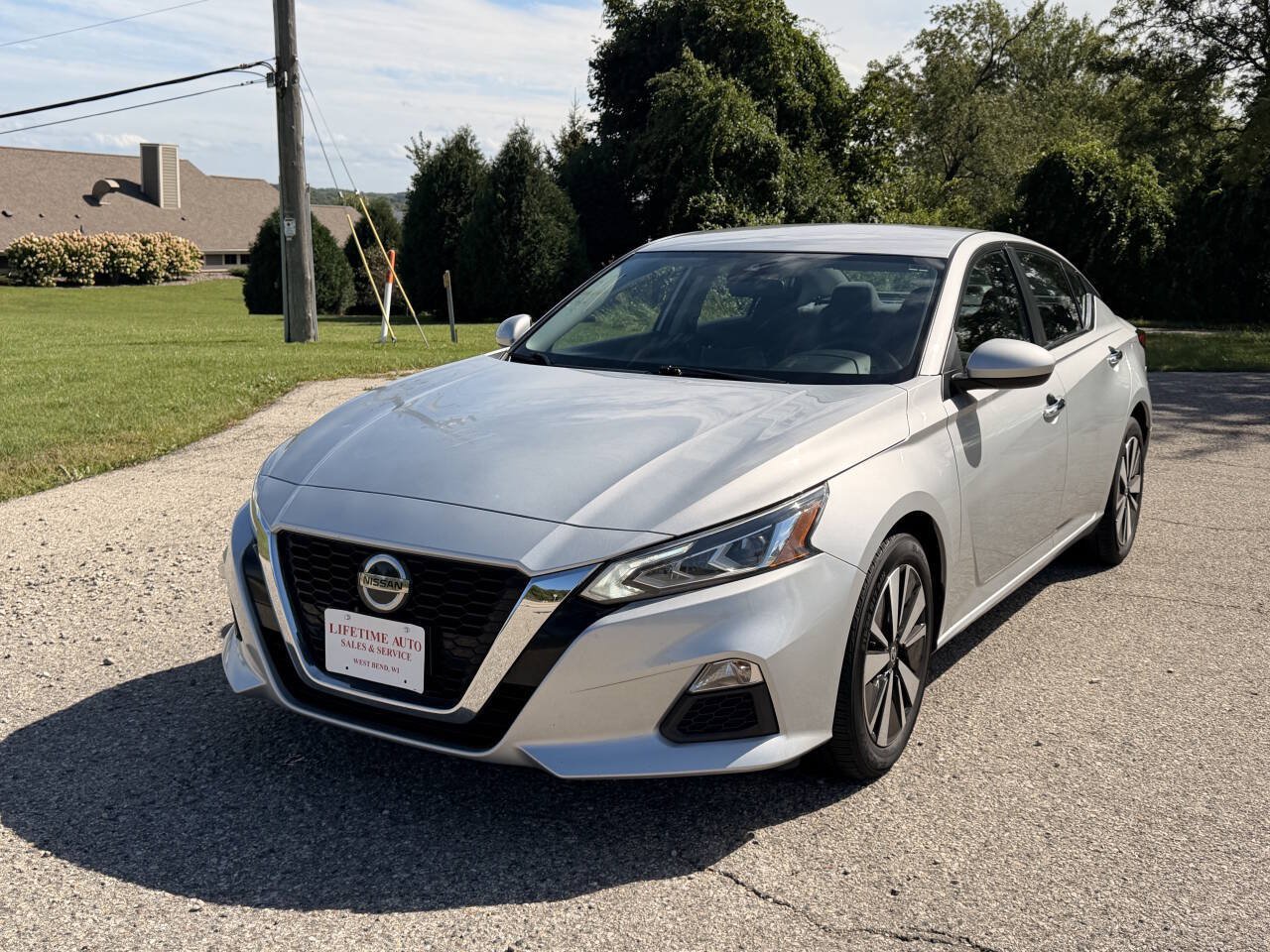 Used 2022 Nissan Altima 2.5 SV FWD image 2