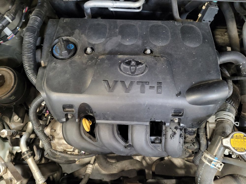 Used 2014 Toyota Yaris L FWD image 30