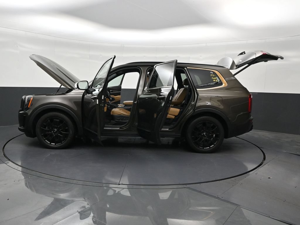 Used 2022 Kia Telluride SX w/ Nightfall Edition Package AWD/4WD image 34