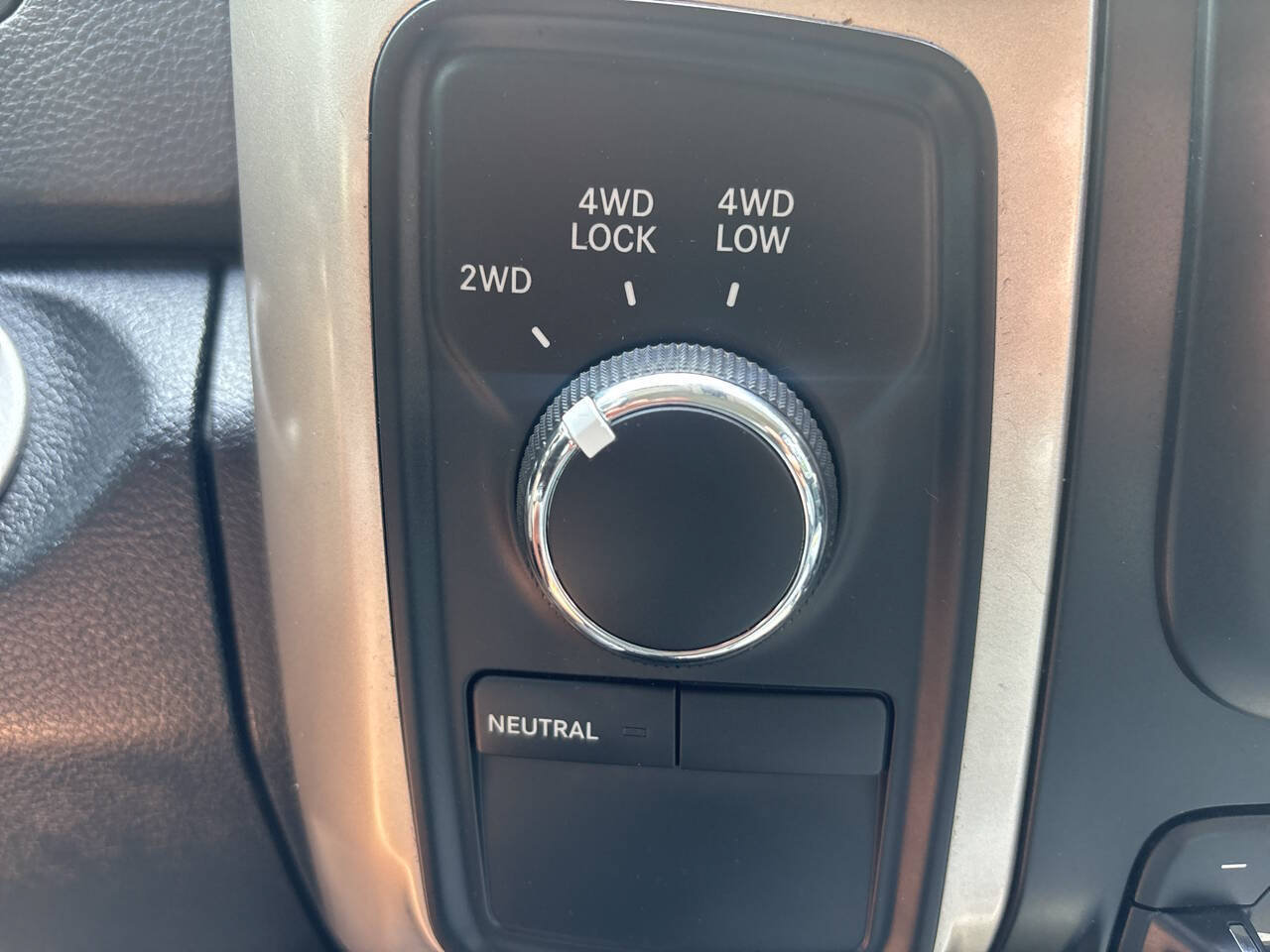 Used 2017 RAM 2500 SLT w/ Snow Chief Group AWD/4WD image 38