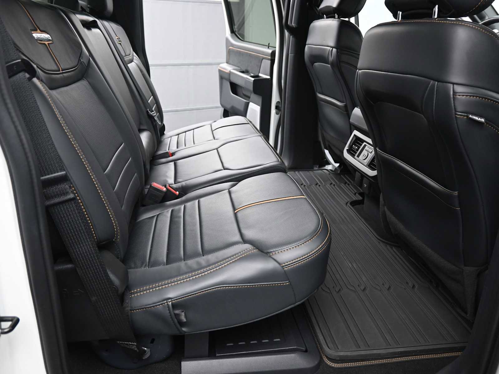 Used 2024 Ford F250 Platinum image 14