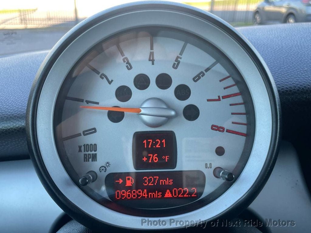 Used 2010 MINI Cooper Hardtop FWD image 25
