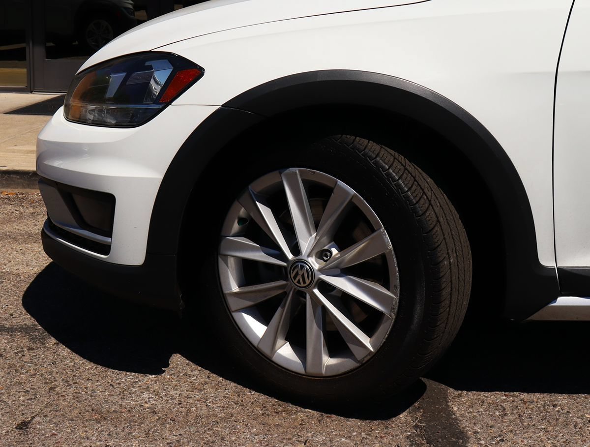 Used 2019 Volkswagen Golf Alltrack S AWD/4WD image 5