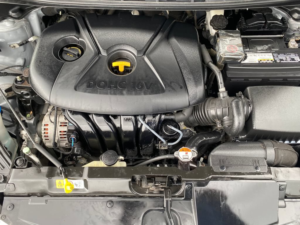 Used 2016 Hyundai Elantra SE FWD image 10