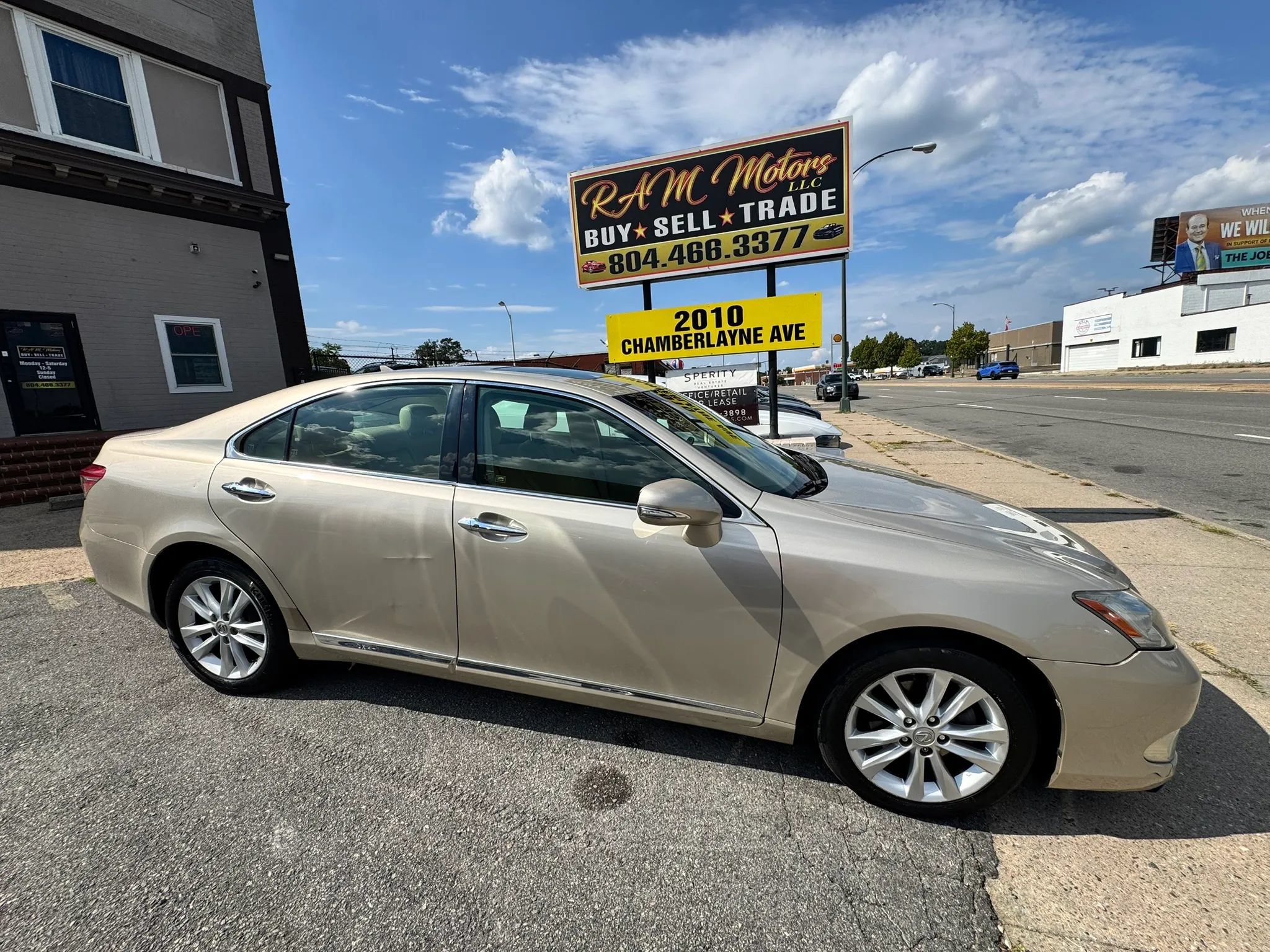 Used 2010 Lexus ES 350 FWD image 2