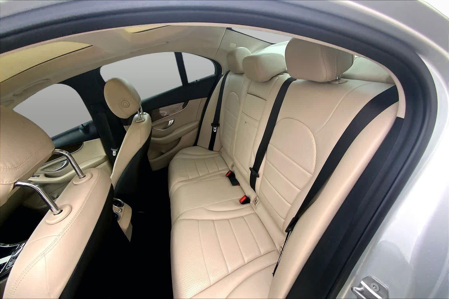 Used 2018 Mercedes-Benz C 300 Sedan image 38