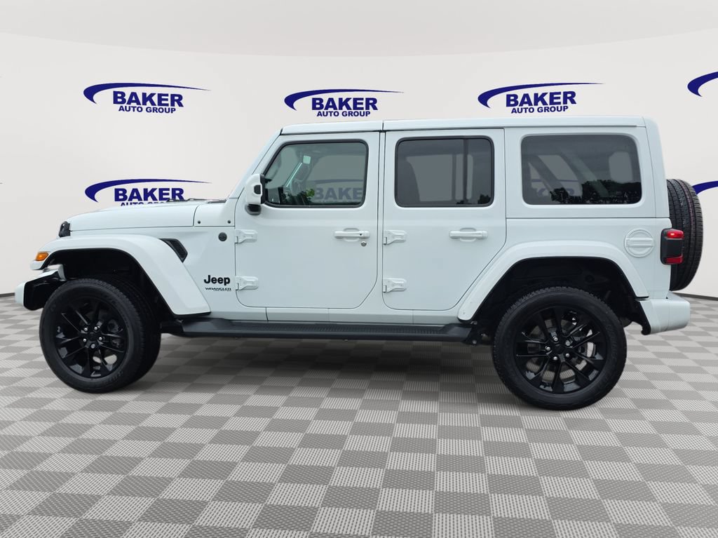Used 2021 Jeep Wrangler Unlimited Sahara AWD/4WD image 8