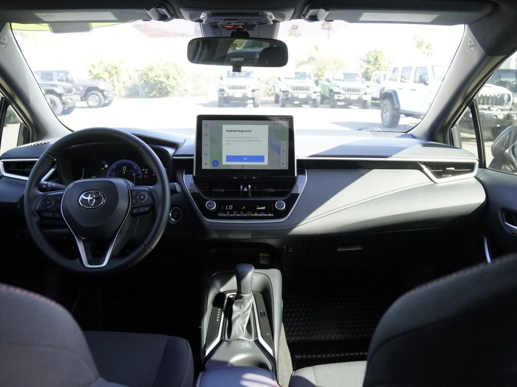 Used 2025 Toyota Corolla SE w/ SE Premium Package FWD image 24