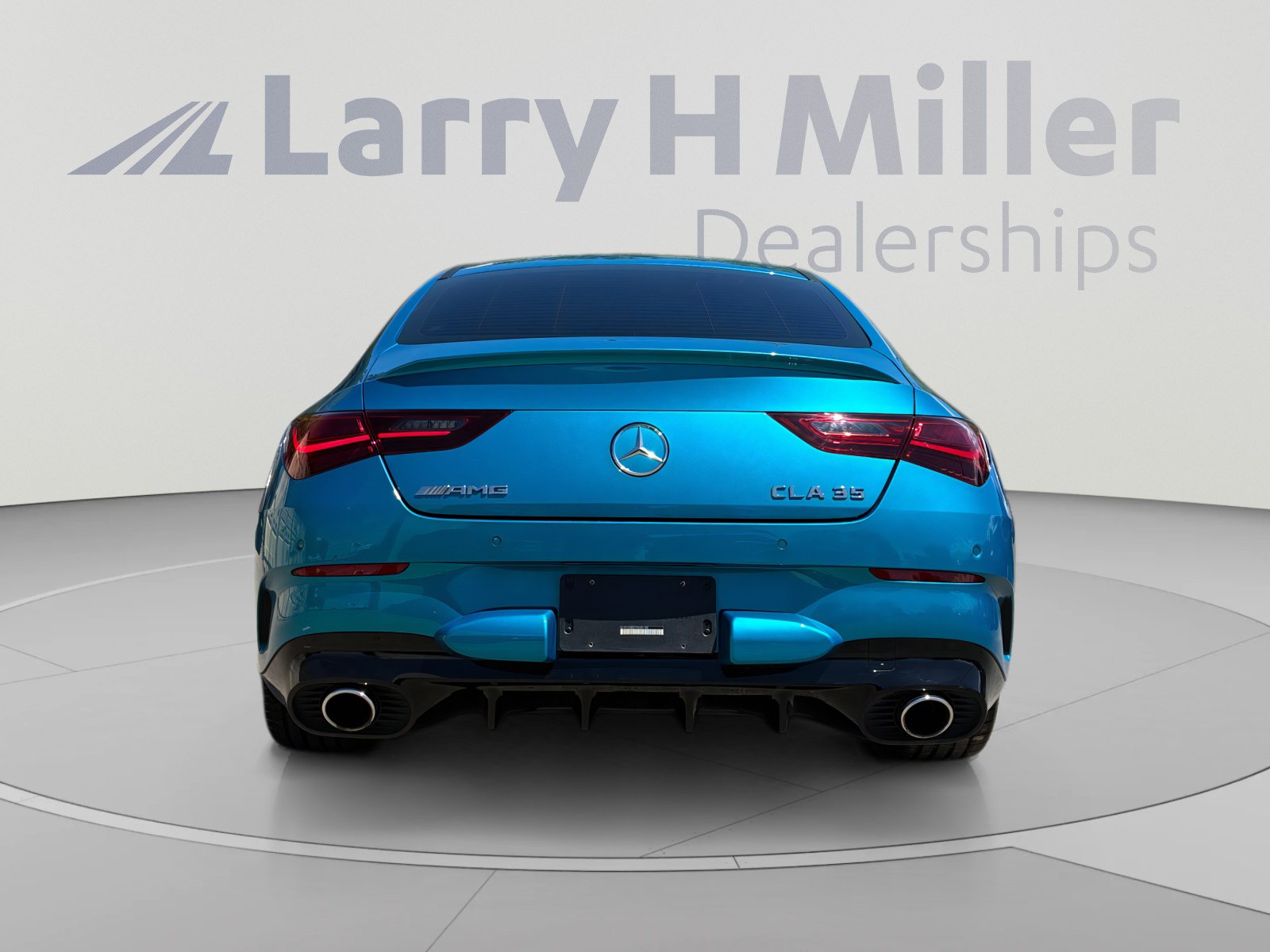 Used 2026 Mercedes-Benz CLA 35 AMG 4MATIC image 4