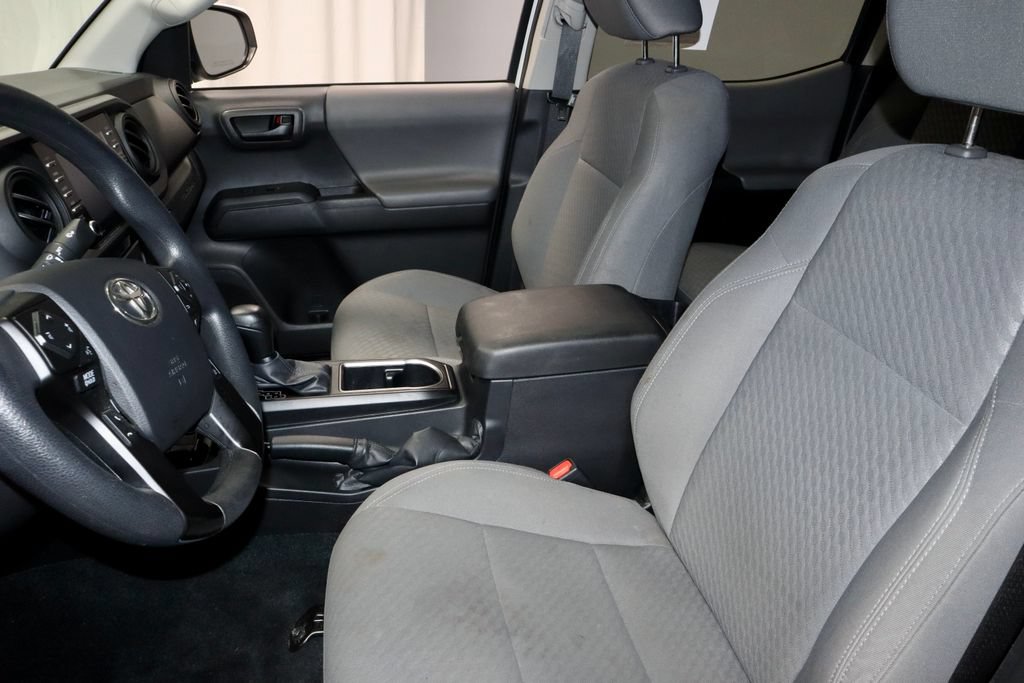 Used 2023 Toyota Tacoma SR AWD/4WD image 23