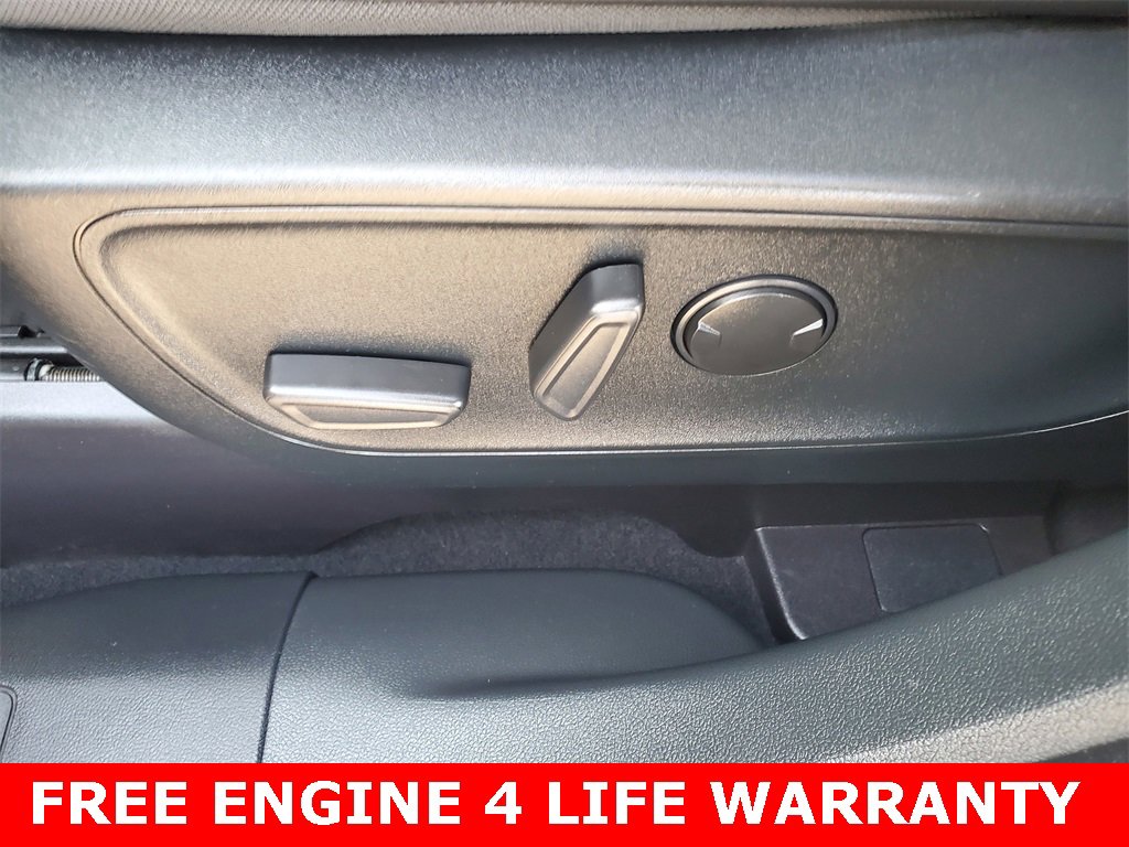 Used 2021 Ford Escape Titanium w/ Class II Trailer Tow Package image 7