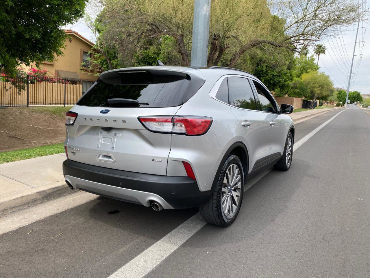 Used 2020 Ford Escape Titanium w/ Titanium Premium Package 2.0 image 10