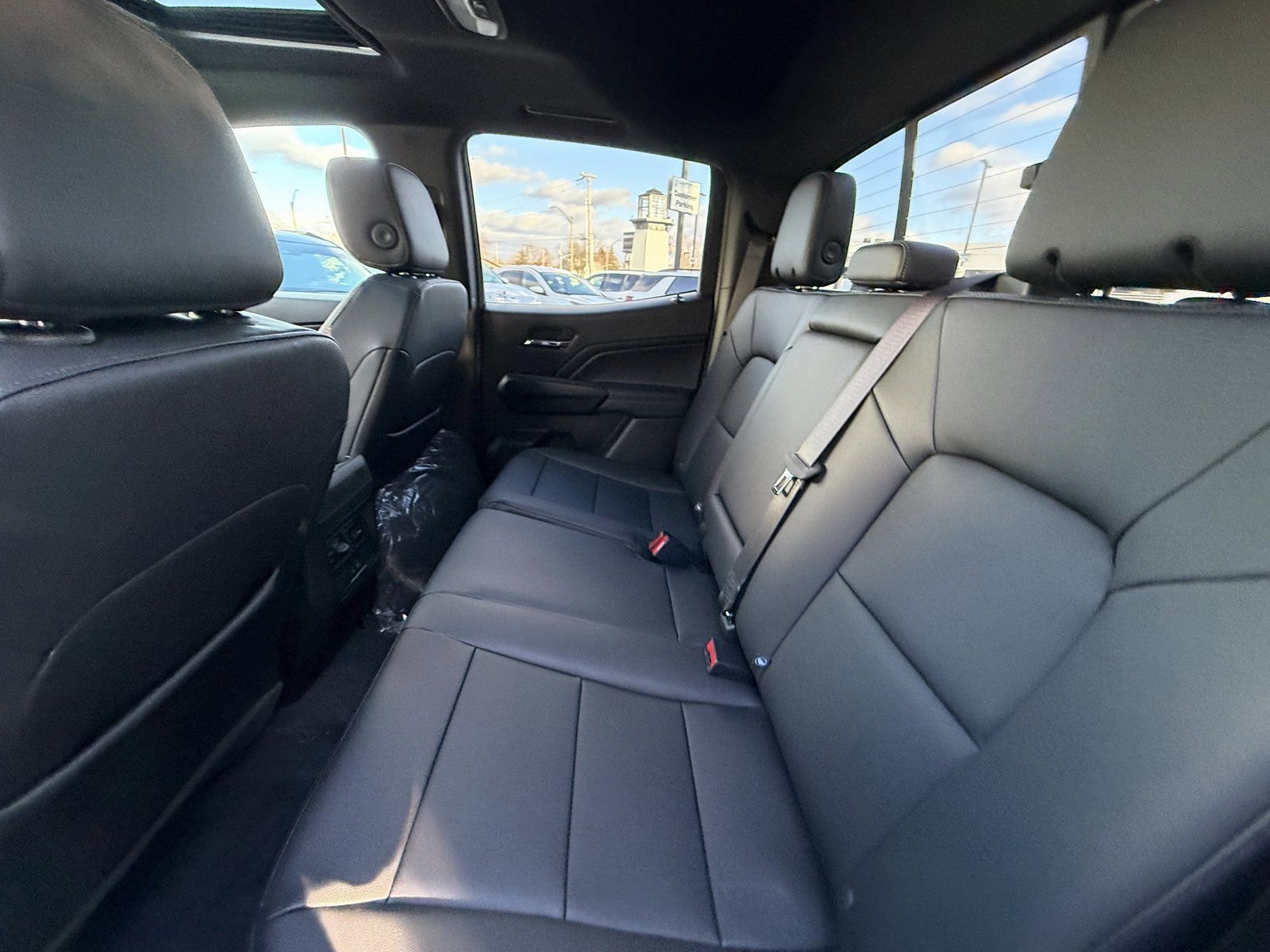 New 2026 GMC Canyon Elevation w/ Convenience Package image 5