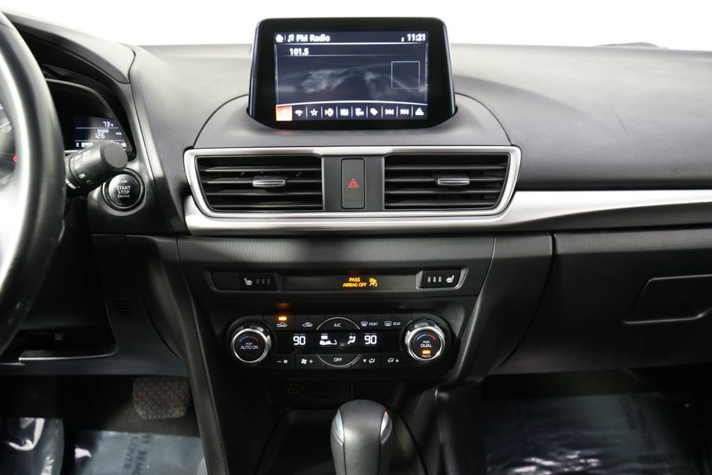 Used 2017 MAZDA MAZDA3 Touring FWD image 27