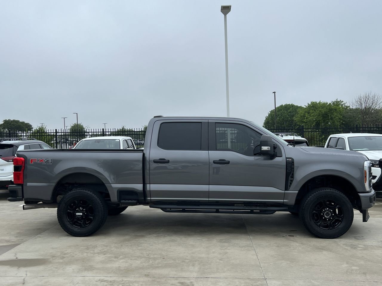 Used 2024 Ford F250 XL w/ STX Appearance Package AWD/4WD image 3