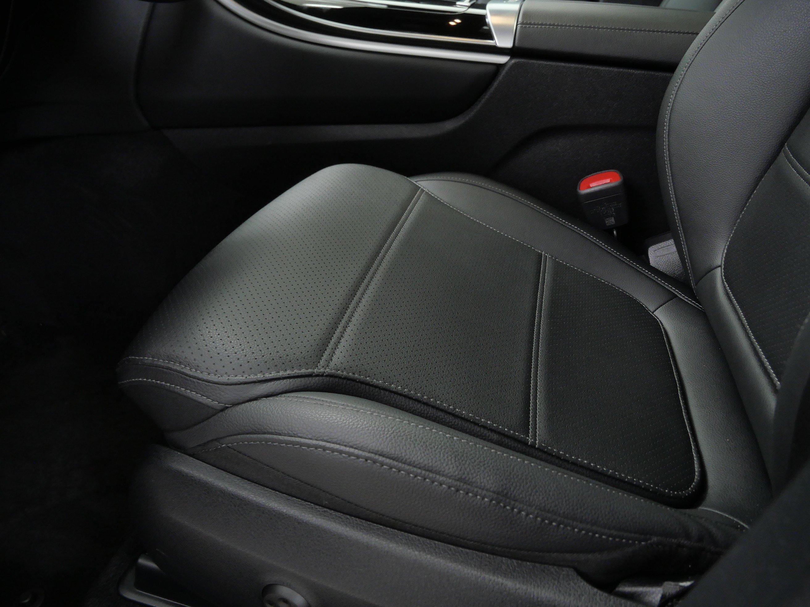 Certified 2026 Mercedes-Benz GLC 300 4MATIC image 18