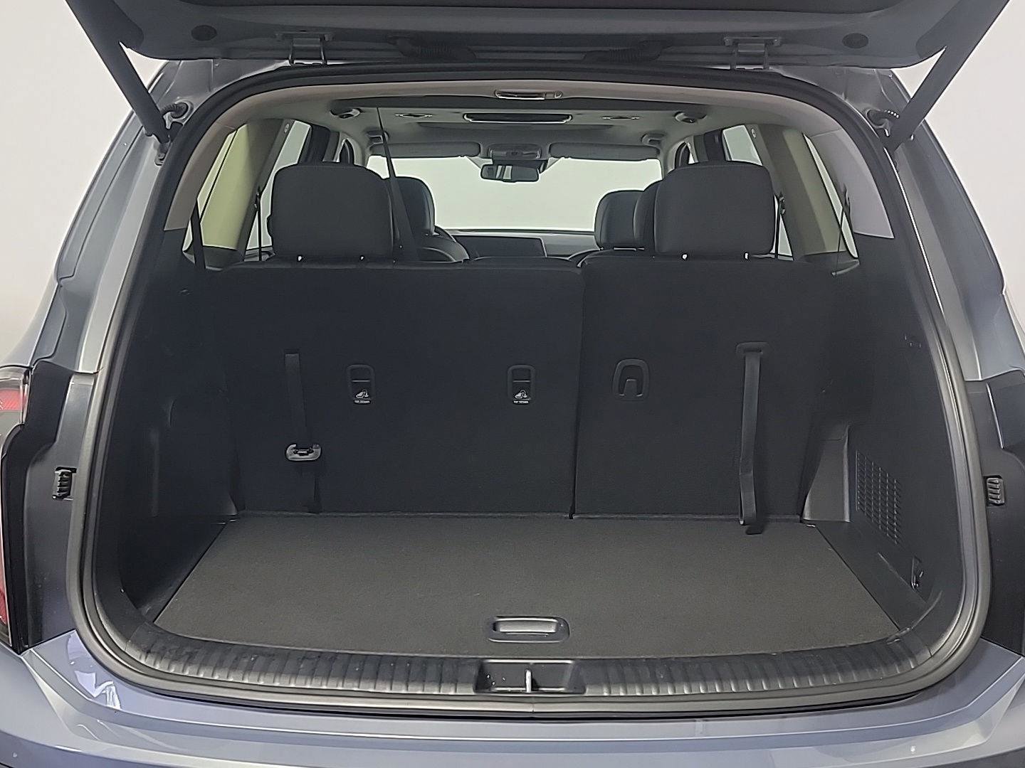 Used 2025 Kia Telluride EX w/ EX Captain's Chair Package AWD/4WD image 6