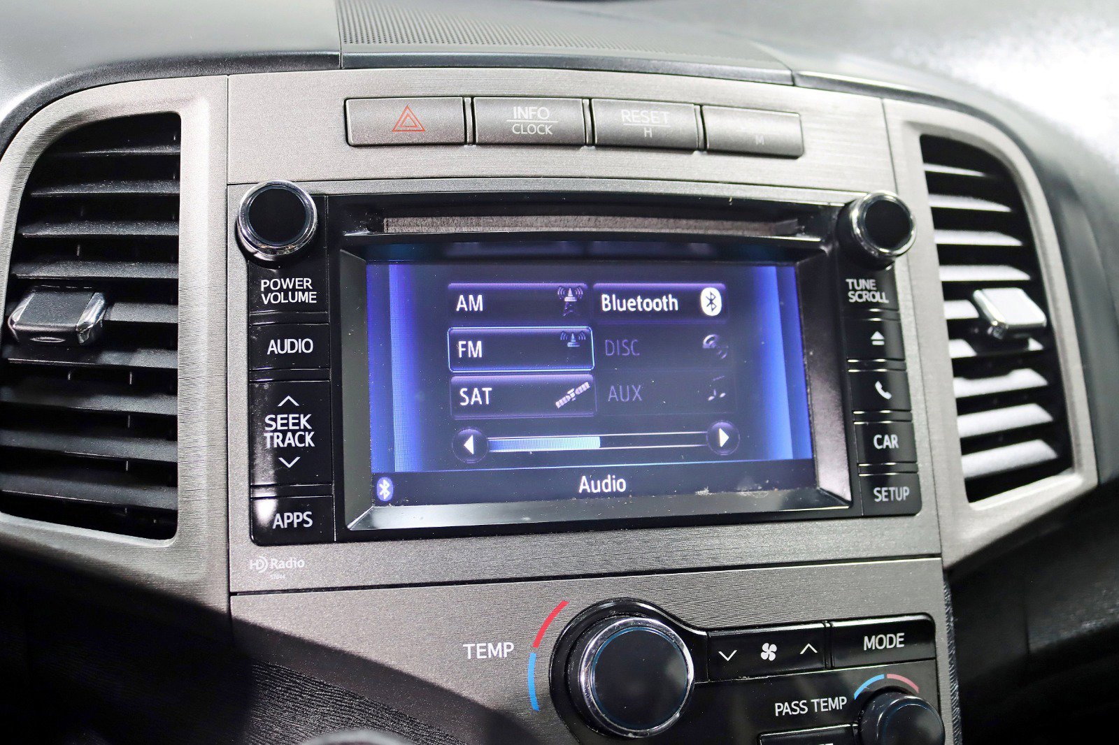 Used 2013 Toyota Venza XLE image 19