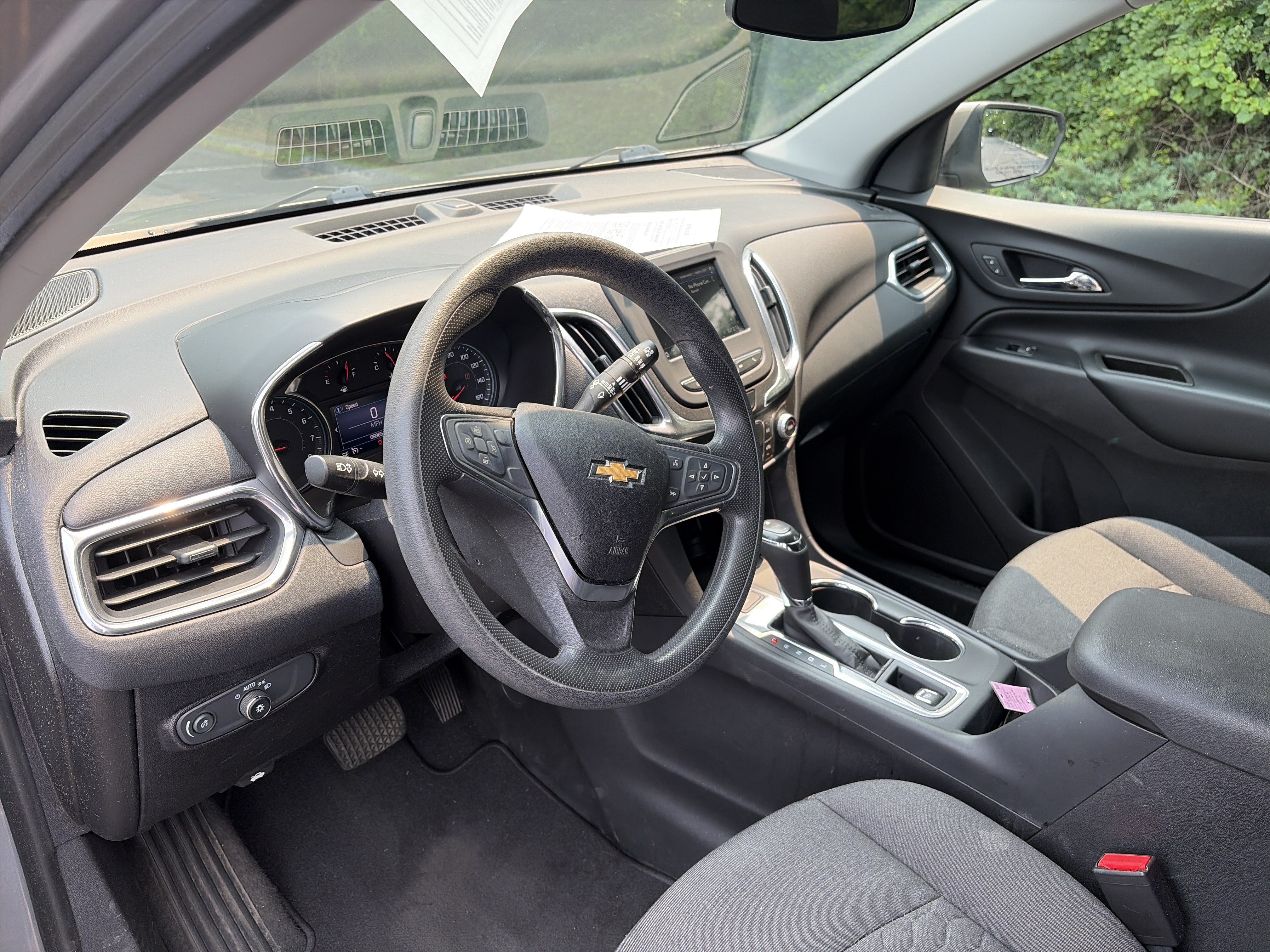 Used 2019 Chevrolet Equinox LT AWD/4WD image 18