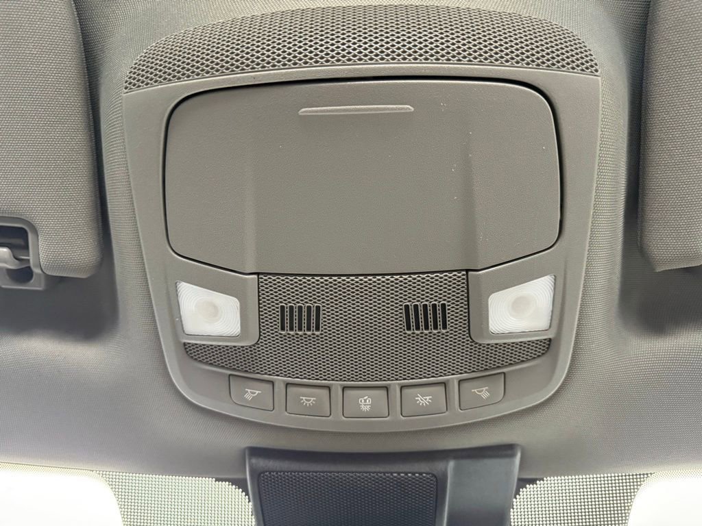 Used 2020 Ford F150 XLT w/ Equipment Group 302A Luxury AWD/4WD image 35