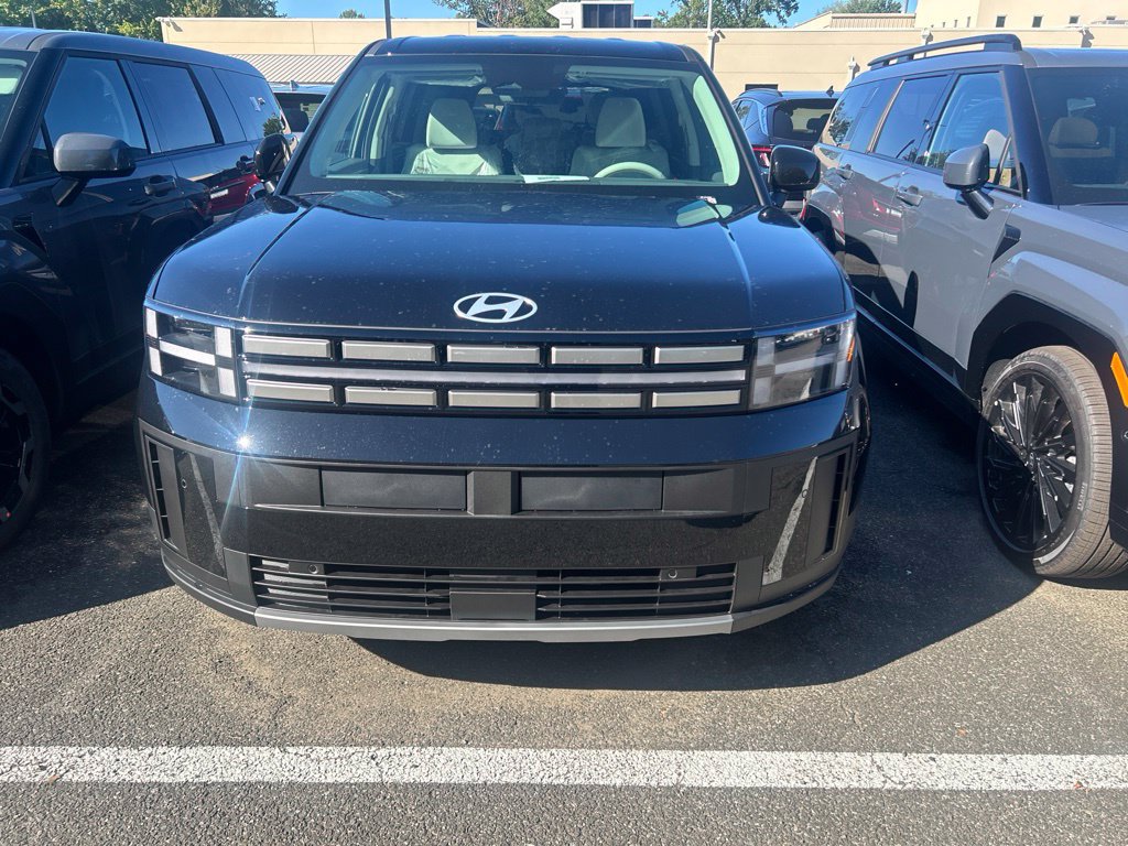 New 2027 Hyundai Santa Fe SE AWD/4WD image 2
