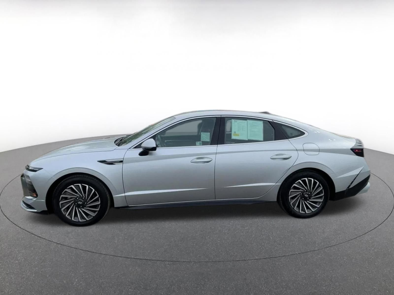 Used 2025 Hyundai Sonata SEL image 10