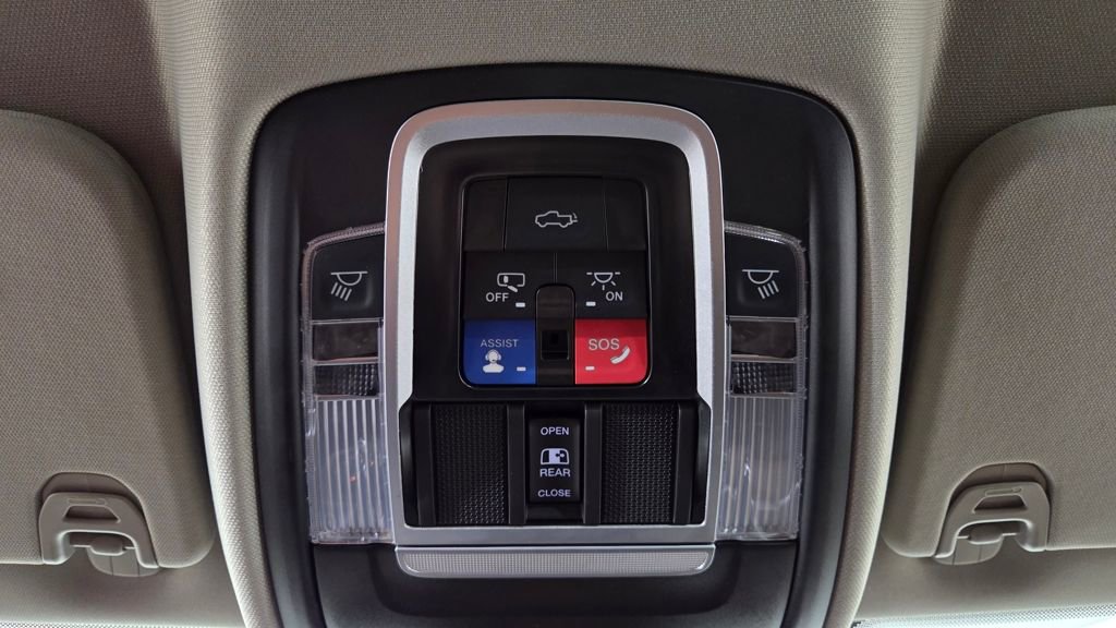 Used 2023 RAM 1500 Limited image 28