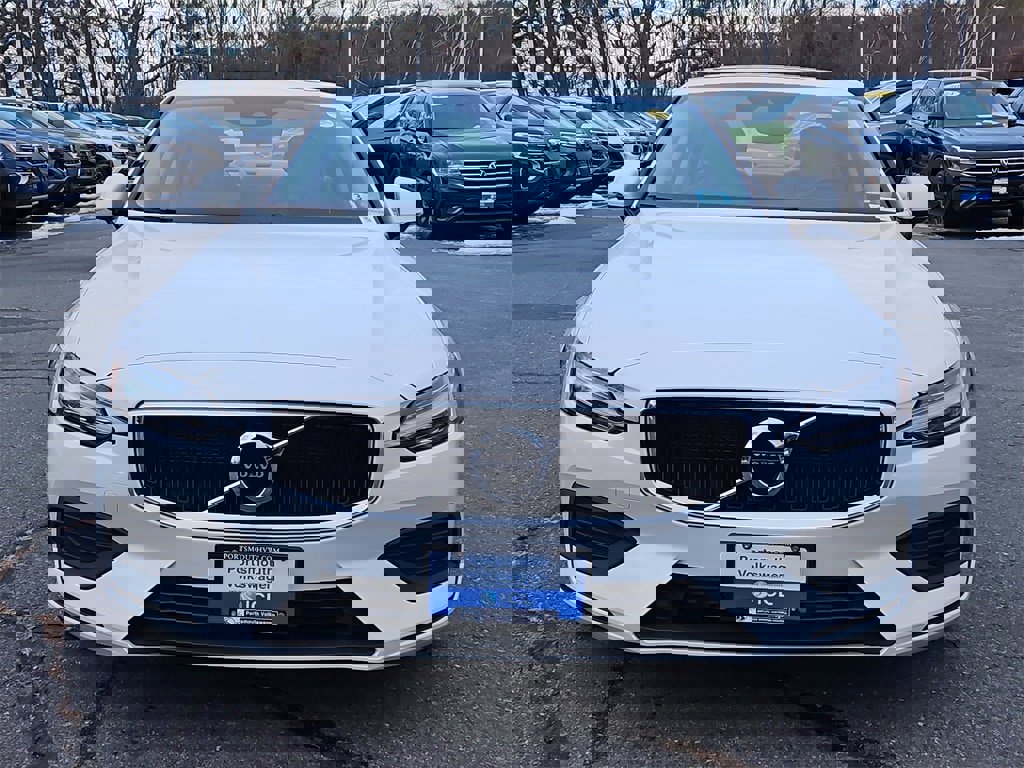 Used 2020 Volvo S60 T6 Momentum w/ Protection Package Premier image 2