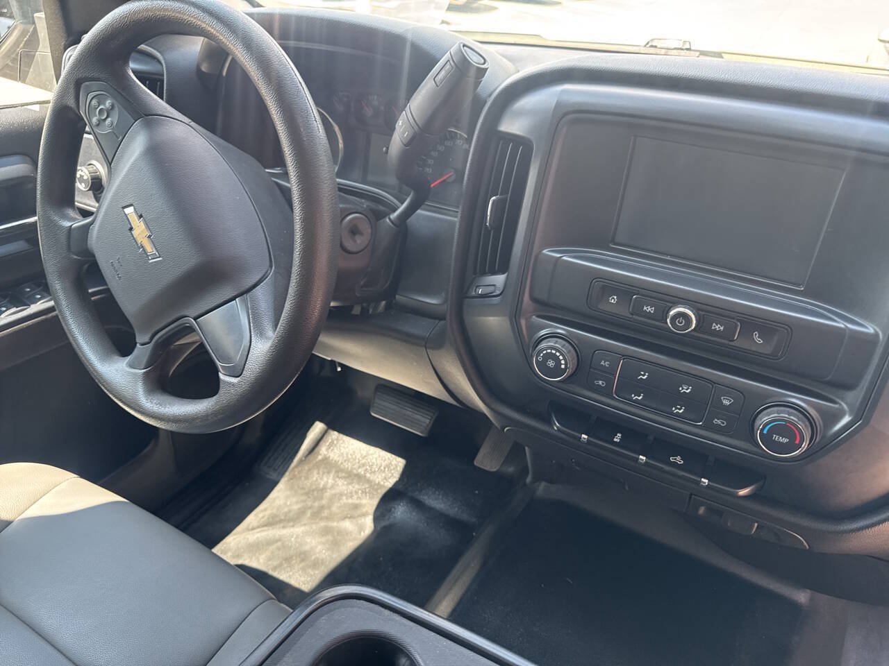 Used 2017 Chevrolet Silverado 1500 W/T RWD image 17