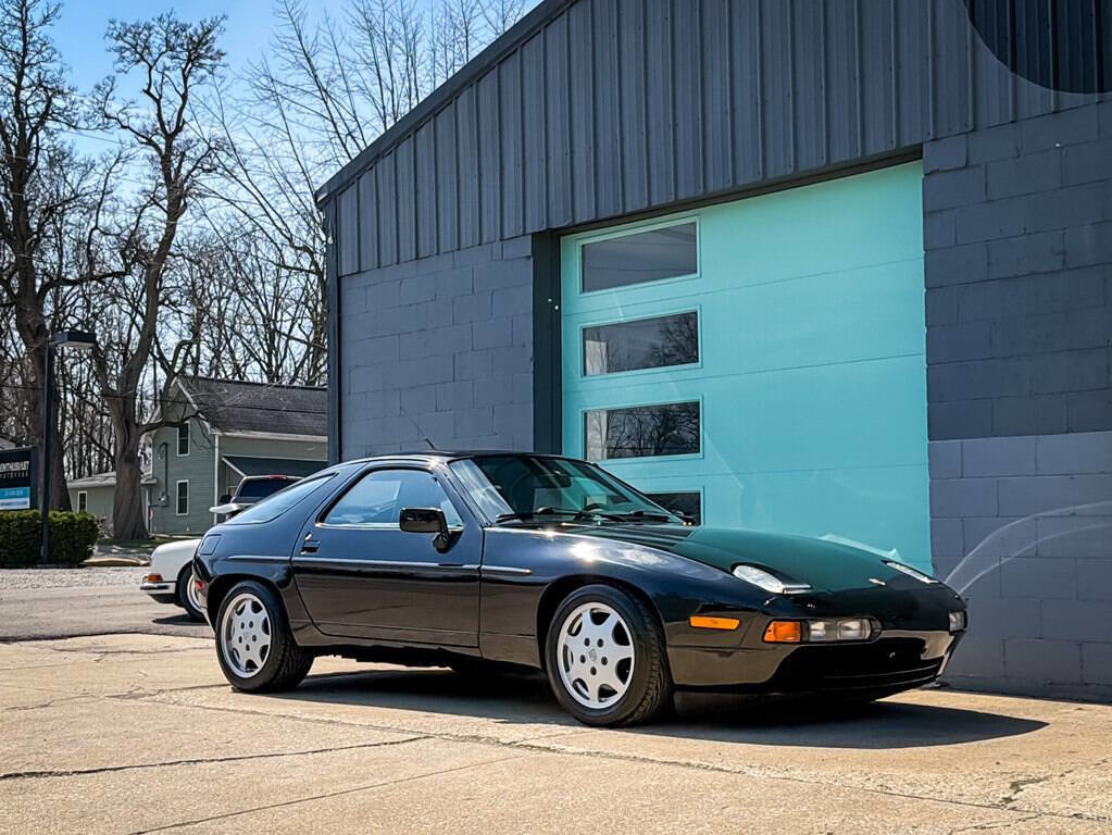 Used 1990 Porsche 928 image 14