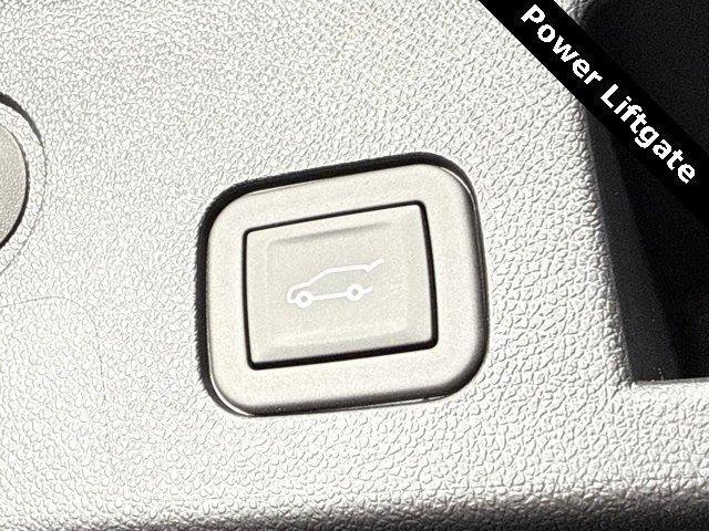 New 2026 Chevrolet Equinox ACTIV w/ Convenience Package III image 16