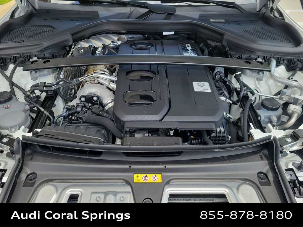 Used 2025 Mercedes-Benz GLC 43 AMG 4MATIC image 17
