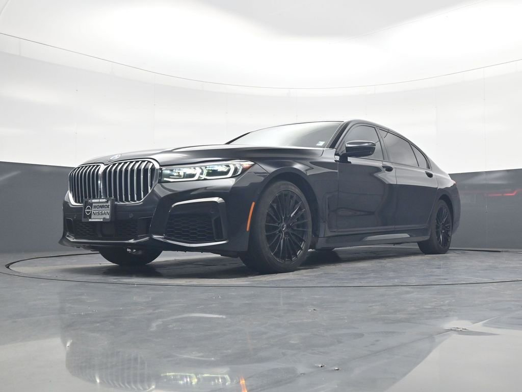 Used 2021 BMW 750i xDrive w/ Executive Package AWD/4WD image 20